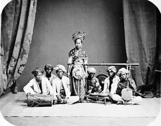 Batavisk dansflicka, ca 1870-talet